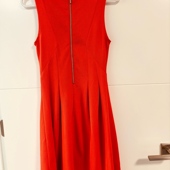 lRed dress - Picture 2 of 3